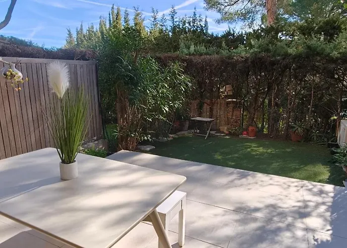 דירה New 250m With Pool & Terrace *